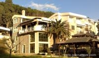 Apartamentos Borsalino, alojamiento privado en Sutomore, Montenegro